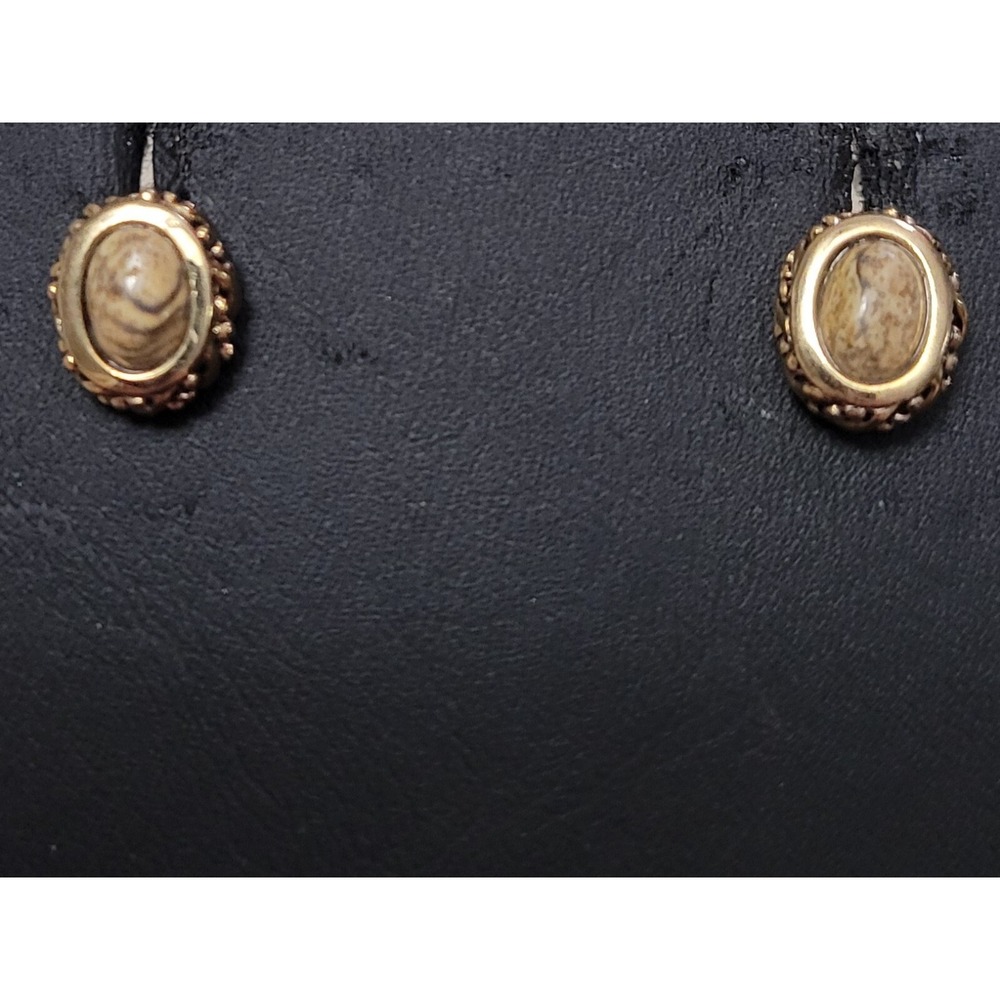 Vintage ROMAN Signed Wood Like Oval Gold Tone Stud Pierced Earrings 1/4"